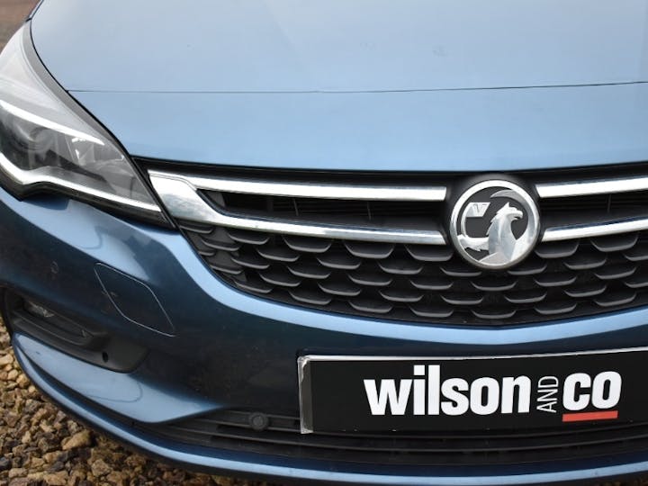 Blue Vauxhall Astra 1.4 SRi S/S 2017