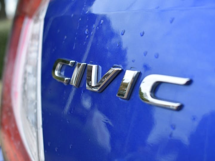 Blue Honda Civic 1.5 Vtec Sport 2019