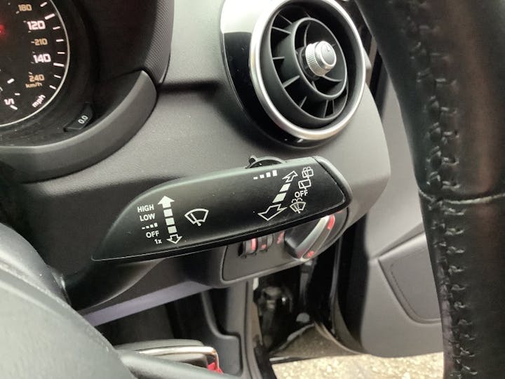Black Audi A1 1.0 TFSI Sport 2016