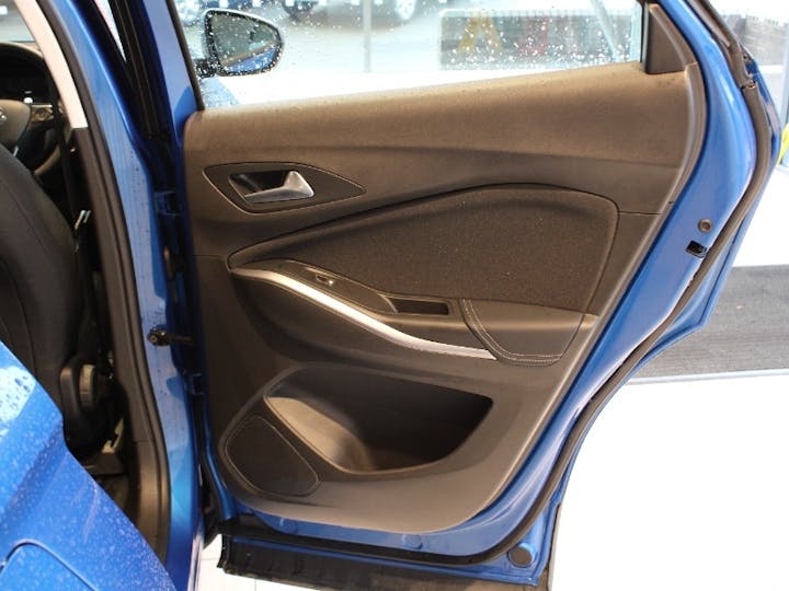 Blue Vauxhall Grandland X 1.2 SE 2019