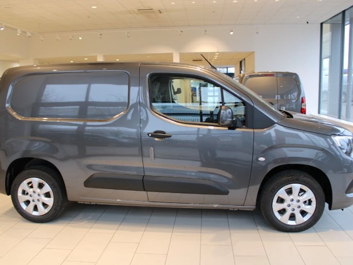Grey Vauxhall Combo 1.5 L1h1 2000 Griffin Edition 2021